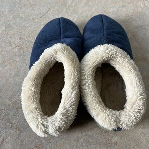 Kamik cozy manor kids slippers